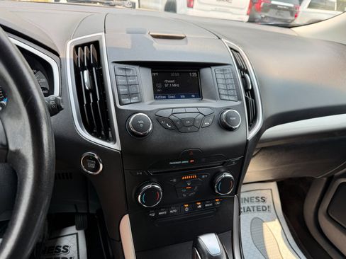 Used 2018 Ford Edge SEL AWD/4WD image 30