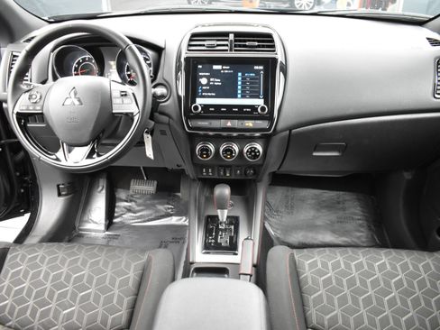 Used 2024 Mitsubishi Outlander Sport AWD image 13