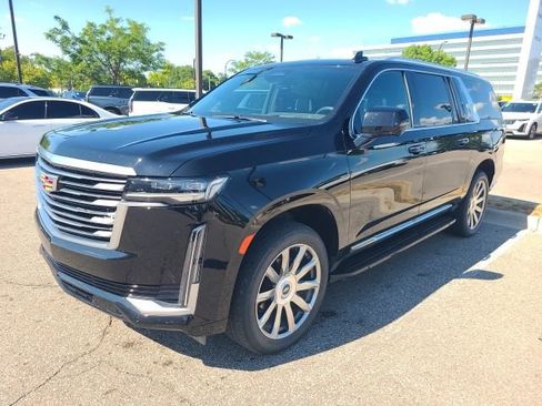 Used 2023 Cadillac Escalade ESV Premium Luxury Platinum AWD/4WD image 1