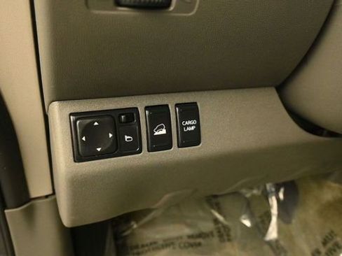 Used 2018 Nissan Frontier SV AWD/4WD image 15