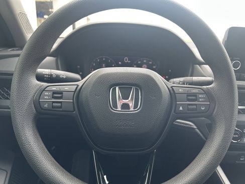 Used 2024 Honda Accord EX image 17