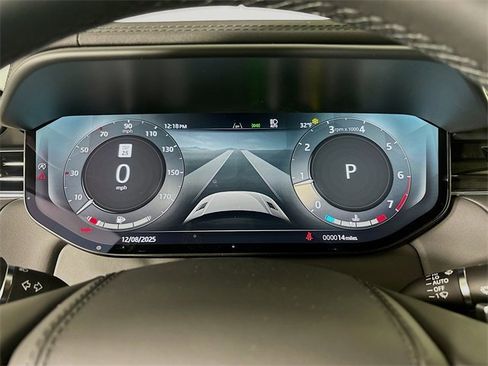 New 2025 Land Rover Range Rover Sport Dynamic SE image 13