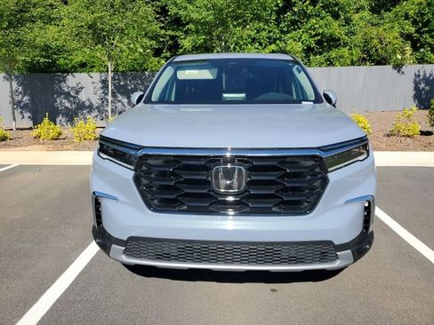 Used 2023 Honda Pilot Elite image 2