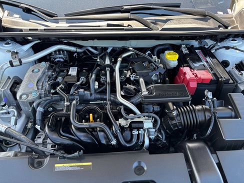 Used 2025 Nissan Sentra SV FWD image 22