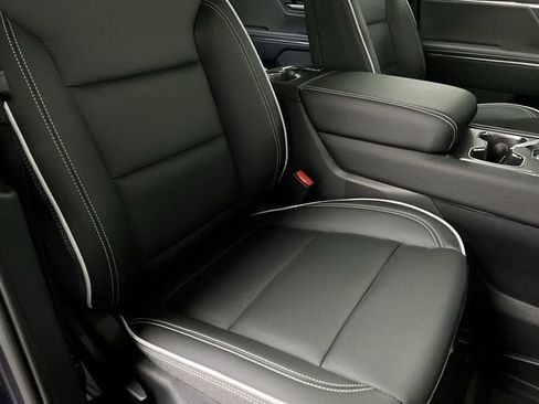 New 2026 GMC Sierra EV Elevation w/ LPO, Elevation Dark Package AWD/4WD image 27