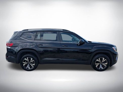 Used 2025 Volkswagen Atlas SE FWD image 2