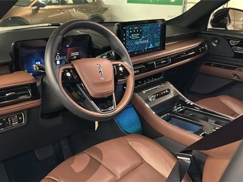 New 2026 Lincoln Aviator Reserve image 18