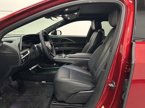 Used 2024 Cadillac Lyriq Luxury w/ LPO, Floor Liner Package image 28