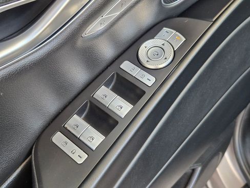 Used 2023 Genesis G80 2.5T image 12