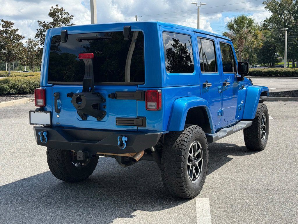 Used 2015 Jeep Wrangler Unlimited Sahara w/ Dual Top Group AWD/4WD image 5