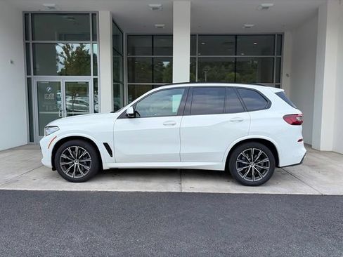 Used 2023 BMW X5 xDrive40i w/ Executive Package AWD/4WD image 8