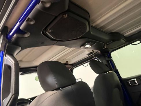 Used 2018 Jeep Wrangler Unlimited Sahara AWD/4WD image 51