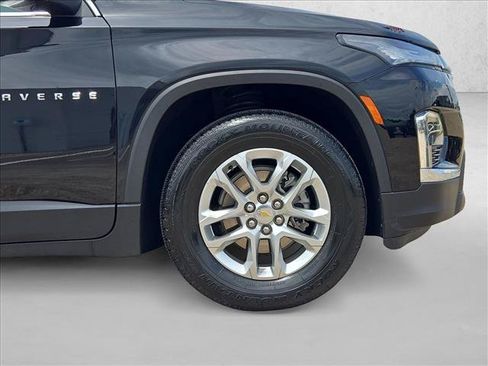 Used 2023 Chevrolet Traverse LS w/ Safety Package FWD image 21