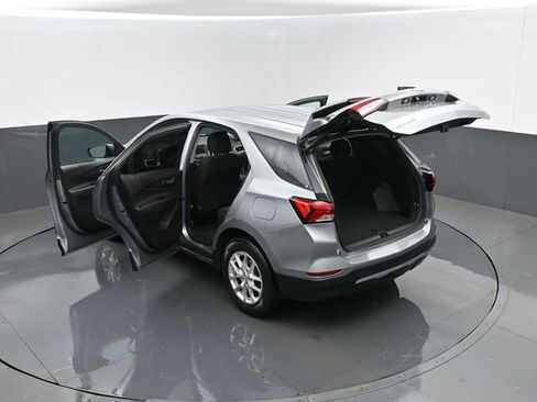 Used 2024 Chevrolet Equinox LT image 27