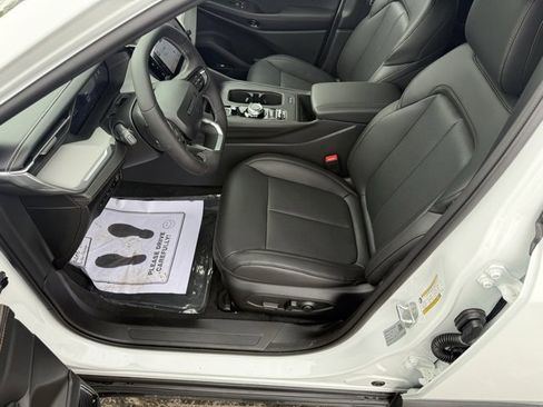 New 2026 Jeep Cherokee Laredo image 16