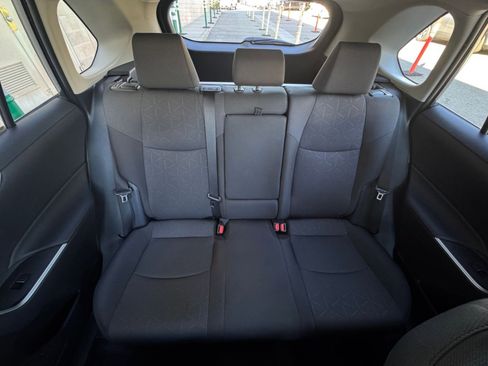 Used 2025 Toyota RAV4 XLE image 38