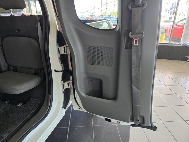 Used 2021 Nissan Frontier S RWD image 10