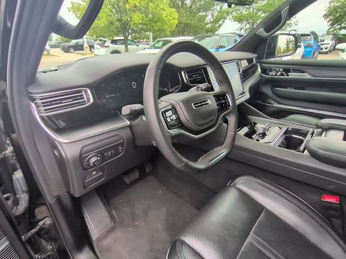 Used 2024 Jeep Grand Wagoneer Series II w/ Quick Order Packagew 28T AWD/4WD image 10