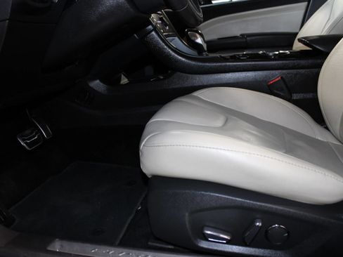 Used 2016 Ford Fusion Titanium AWD/4WD image 24