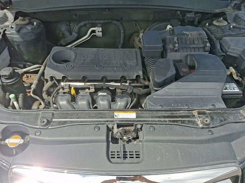 Used 2012 Hyundai Santa Fe GLS FWD image 27