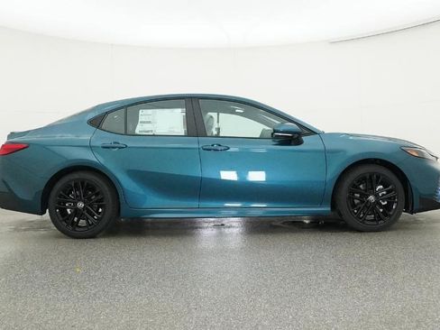 New 2026 Toyota Camry SE image 25