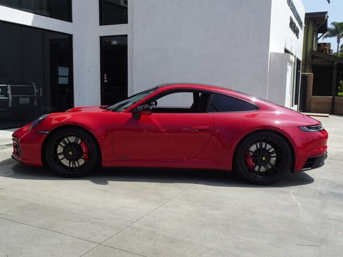 Used 2024 Porsche 911 Carrera GTS w/ Premium Package image 4