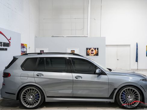 Used 2024 BMW ALPINA XB7 AWD/4WD image 25