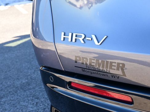 Used 2023 Honda HR-V EX-L image 9