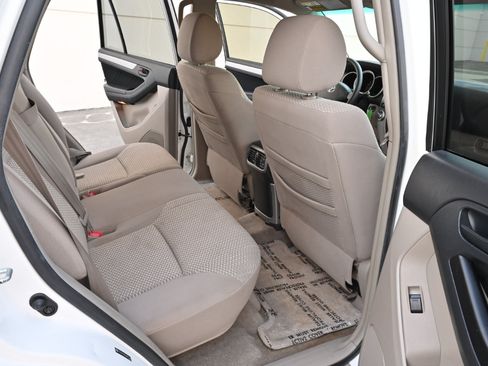 Used 2006 Toyota 4Runner SR5 AWD/4WD image 17
