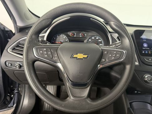 Used 2025 Chevrolet Malibu LS FWD image 20