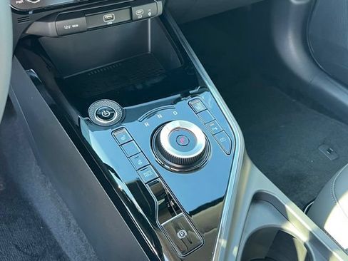 New 2026 Kia Niro Wind FWD image 21