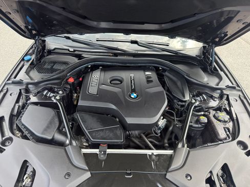 Used 2018 BMW 530i xDrive AWD/4WD image 13