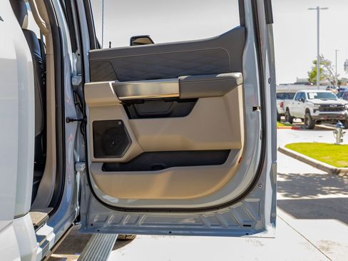 Used 2026 Ford F250 Platinum w/ Platinum Plus Package image 39