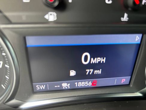Used 2024 Chevrolet Equinox LT AWD/4WD image 17