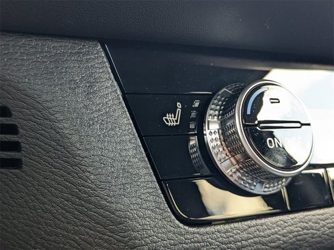 New 2025 Mitsubishi Outlander SE image 25