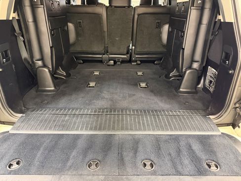 Used 2017 Toyota Land Cruiser image 25