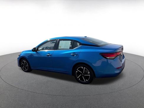 Used 2025 Nissan Sentra SV FWD image 8