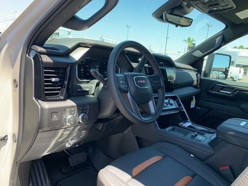 New 2026 GMC Sierra 2500 AT4 w/ Technology Package AWD/4WD image 17
