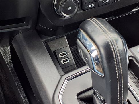 Used 2018 Ford F150 XLT w/ Equipment Group 302A Luxury image 16