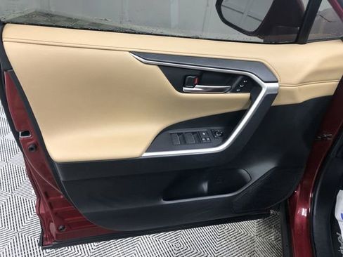 Used 2019 Toyota RAV4 Limited w/ Cold Weather Package image 13