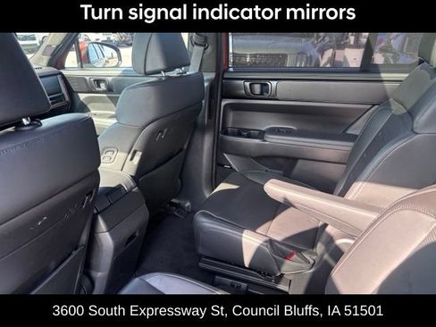 Used 2025 Hyundai Santa Fe Calligraphy AWD/4WD image 39