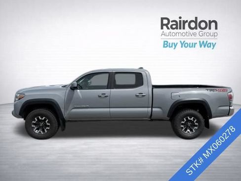 Used 2021 Toyota Tacoma TRD Off-Road AWD/4WD image 4