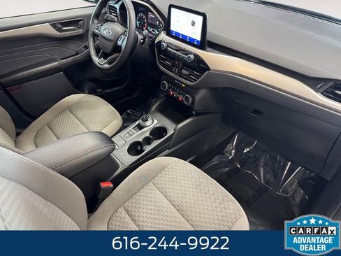 Used 2022 Ford Escape SE w/ Cold Weather Package AWD/4WD image 8