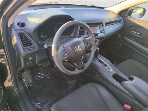 Used 2017 Honda HR-V LX image 10