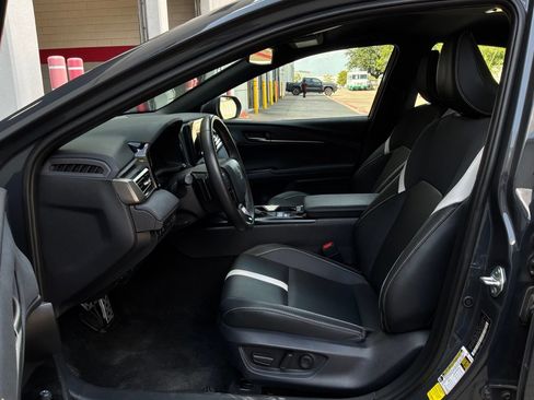 Used 2026 Toyota Camry SE FWD image 10