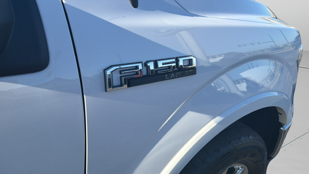 Used 2019 Ford F150 Lariat w/ Equipment Group 502A Luxury AWD/4WD image 35