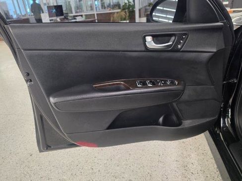 Used 2017 Kia Optima EX FWD image 25