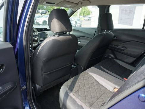 Used 2019 Nissan Kicks SV FWD image 16