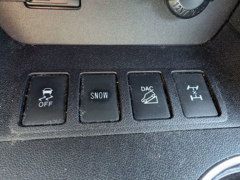 Used 2016 Toyota Highlander Limited AWD/4WD image 21
