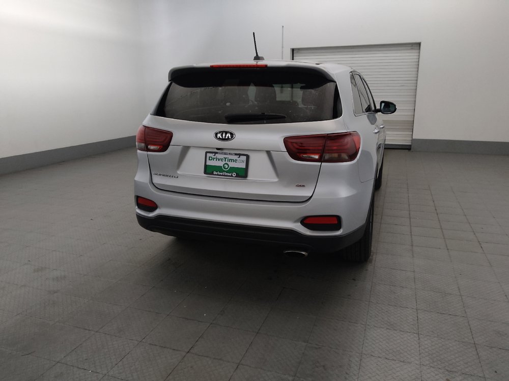 Used 2019 Kia Sorento FWD image 7